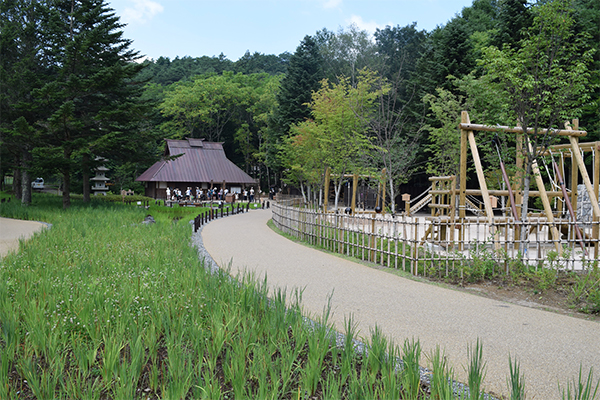 忍野 しのびの里